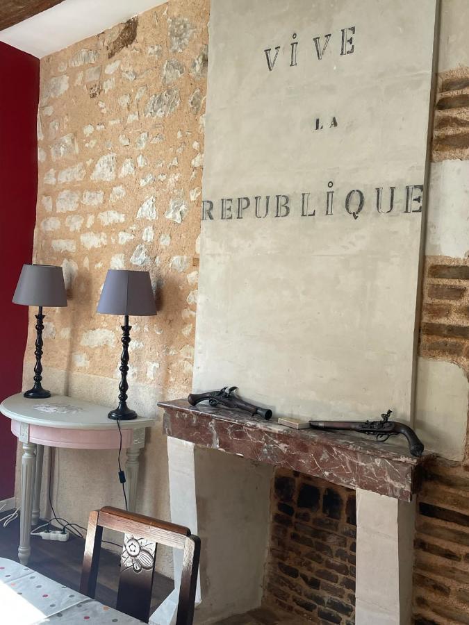 Aux Pieds Des Chateaux - Beauval มองตริชาด์ ภายนอก รูปภาพ